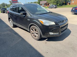 2015 Ford Escape Titanium - Exterior Front Right Corner Image